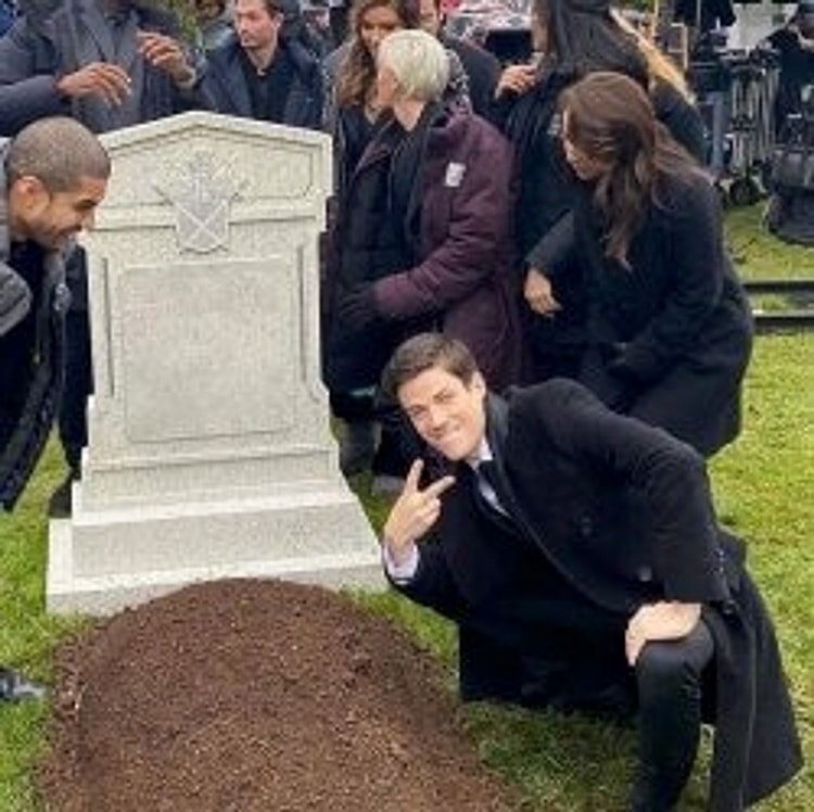Meme template Guy posing in front of grave