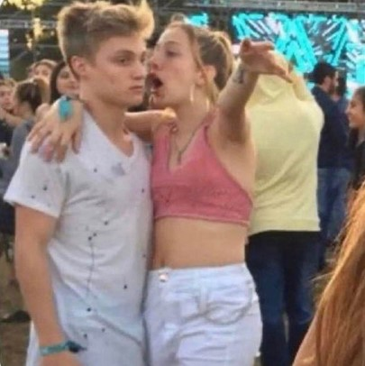 Meme template Guy talking to girl passionately