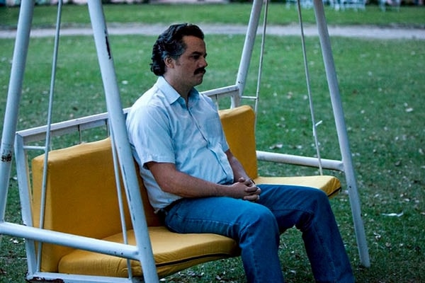 Pablo,Escobar,Waiting,Alone,hopeless